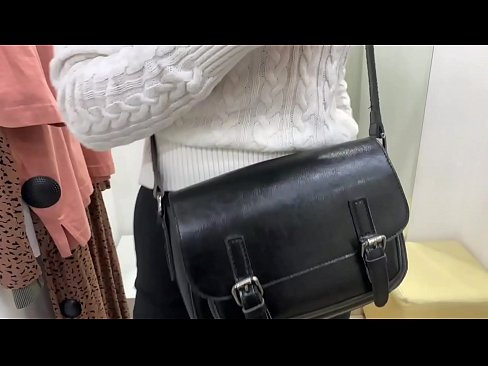 ❤️ Јавна мастурбација на младата кучка FeralBerry со дилдо во фитинг просторијата ❤️ Секс на mk.pornosexphoto.ru ❌️